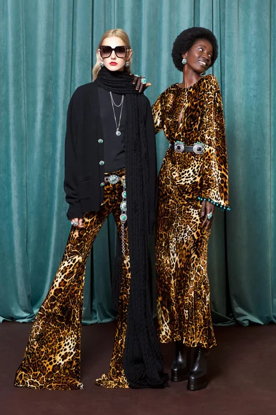 Look 25